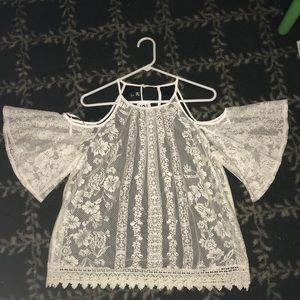 Medium white laced floral top by IZ Byer
